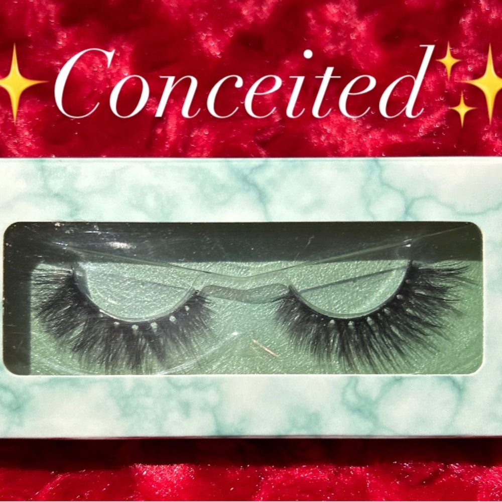 Lashes - Picture 8 of 12